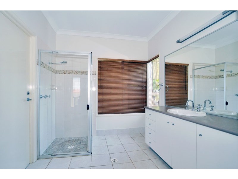 16 Laura Place, Nudgee QLD 4014