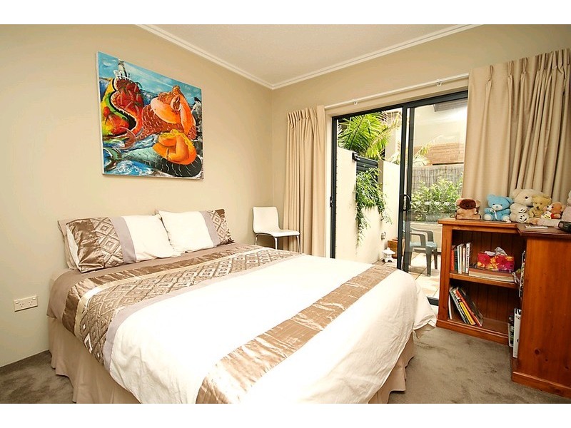 12/110 Commercial Road, Teneriffe QLD 4005