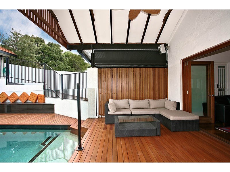 5 Charlton Street, Hamilton QLD 4007