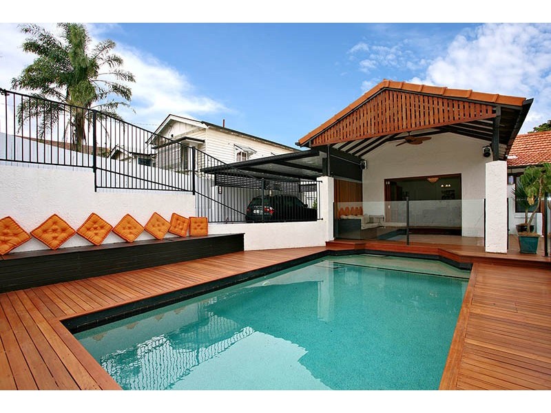 5 Charlton Street, Hamilton QLD 4007