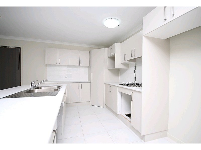 3 Franzin Drive, Cashmere QLD 4500