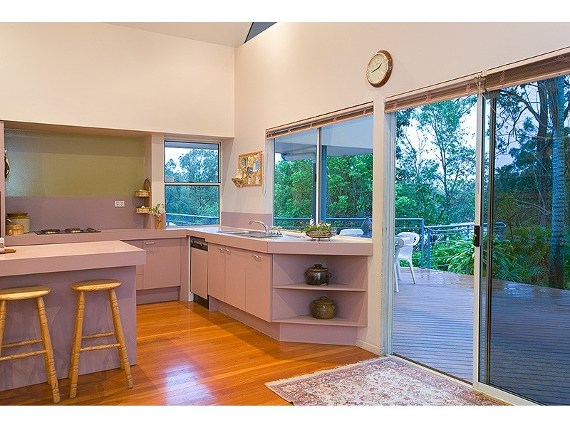 8 Satinwood Court, Bardon QLD 4065