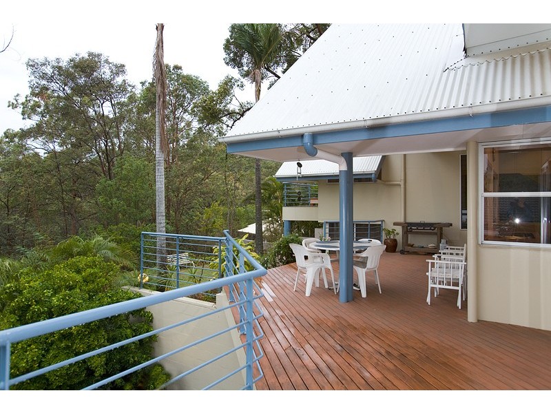 8 Satinwood Court, Bardon QLD 4065