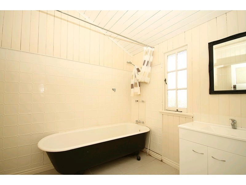 110 Jenner Street, Nundah QLD 4012