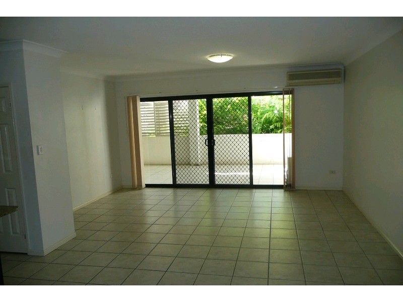 2/550 Sandgate Road, Clayfield QLD 4011