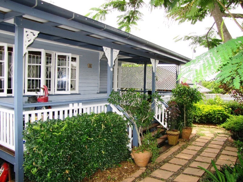 76 Redwood Street, Stafford Heights QLD 4053