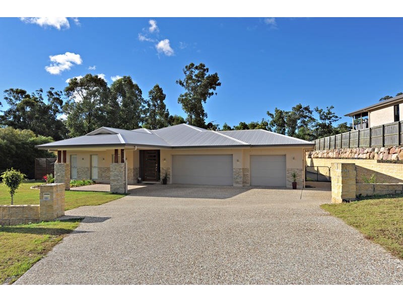 127 Corvus Drive, Cashmere QLD 4500