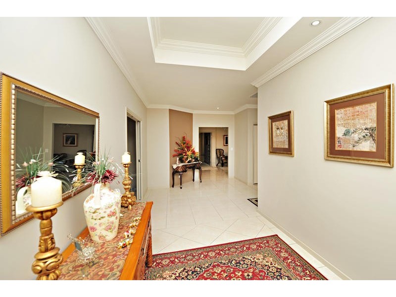 127 Corvus Drive, Cashmere QLD 4500