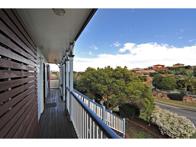 20 Granada Drive, Eatons Hill QLD 4037
