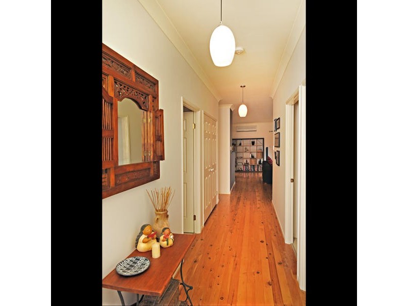 20 Granada Drive, Eatons Hill QLD 4037