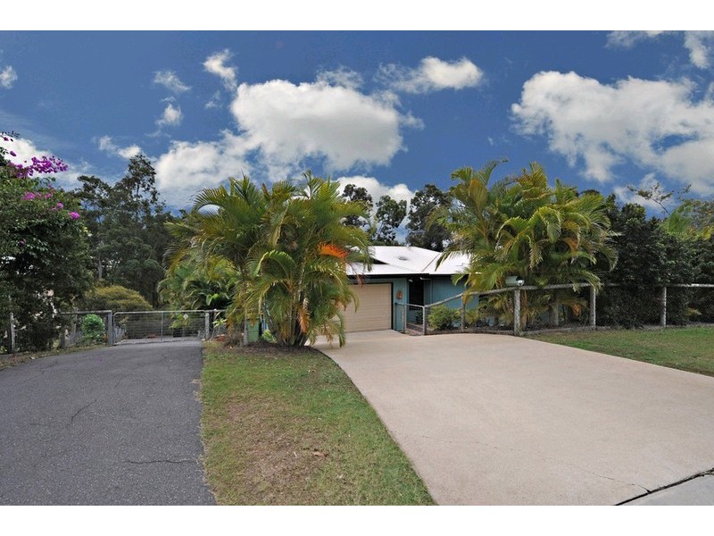 7 Ken Duncombe Drive, Cashmere QLD 4500