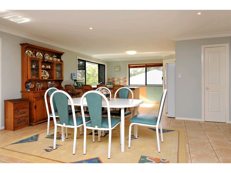 7 Ken Duncombe Drive, Cashmere QLD 4500