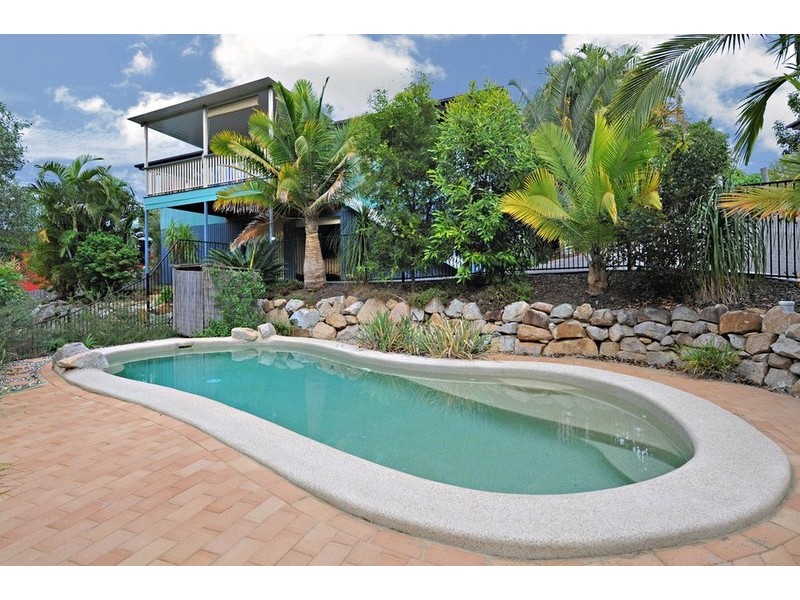 7 Ken Duncombe Drive, Cashmere QLD 4500
