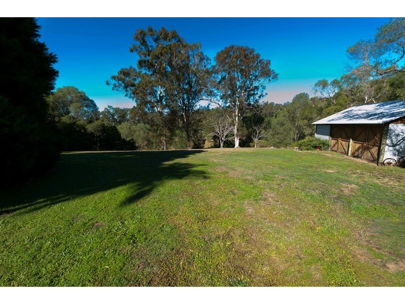26 Garrawin Court, Clear Mountain QLD 4500