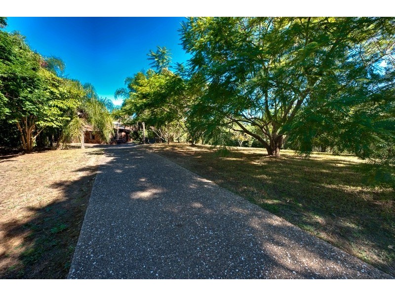 26 Garrawin Court, Clear Mountain QLD 4500
