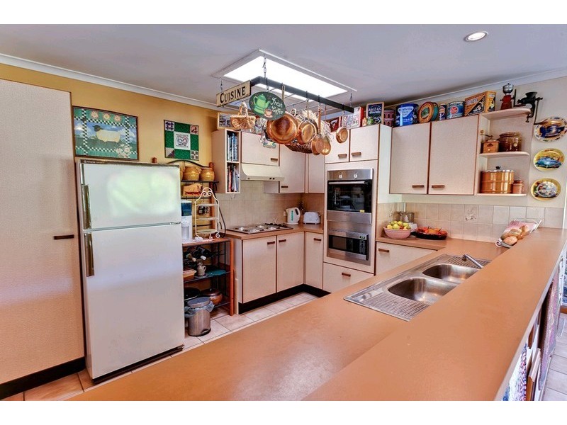 26 Garrawin Court, Clear Mountain QLD 4500