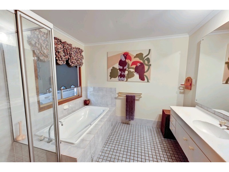 26 Garrawin Court, Clear Mountain QLD 4500