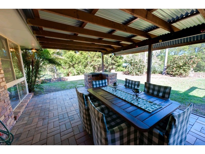 26 Garrawin Court, Clear Mountain QLD 4500