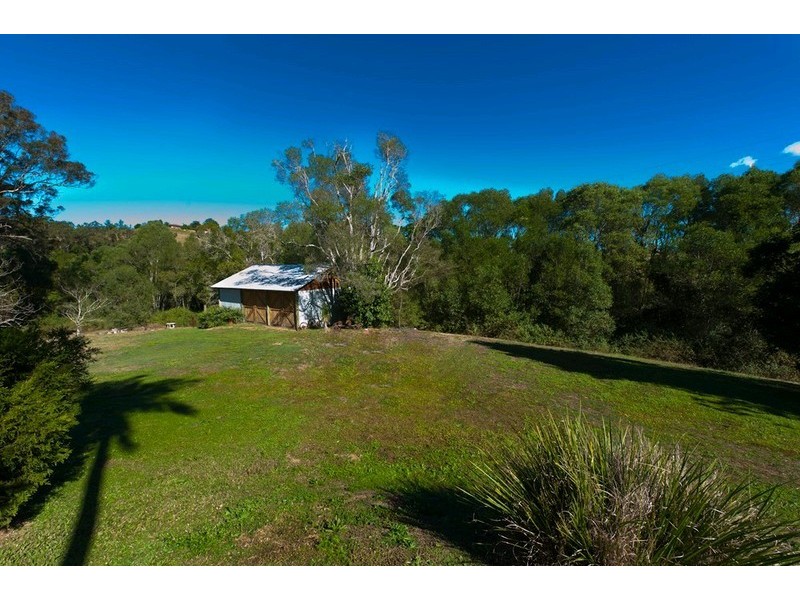 26 Garrawin Court, Clear Mountain QLD 4500