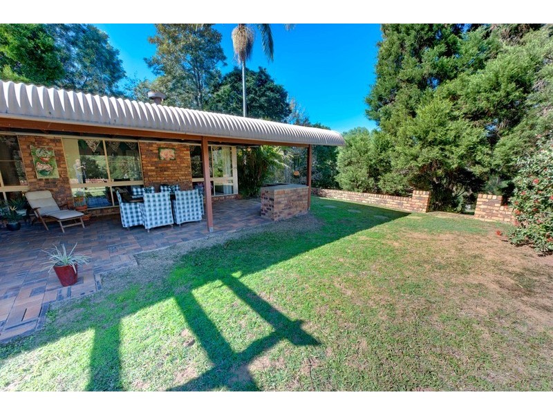 26 Garrawin Court, Clear Mountain QLD 4500