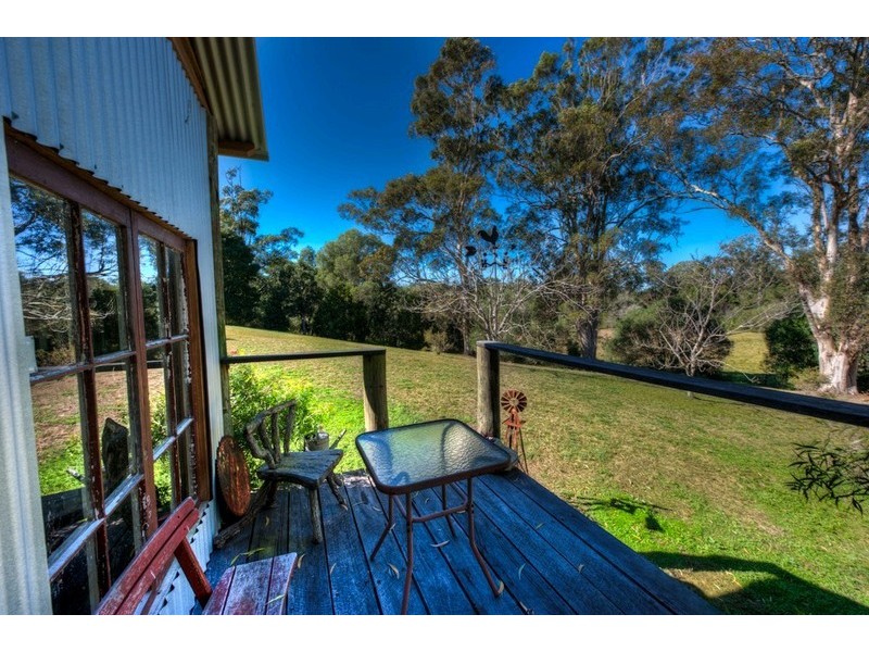26 Garrawin Court, Clear Mountain QLD 4500