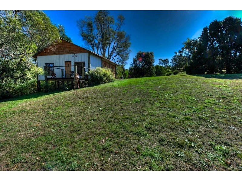 26 Garrawin Court, Clear Mountain QLD 4500