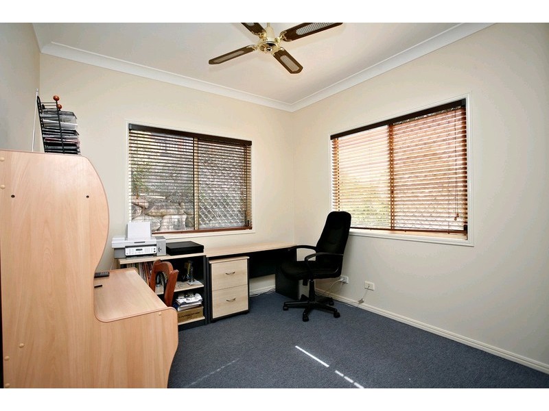 112 Saraband Drive, Eatons Hill QLD 4037