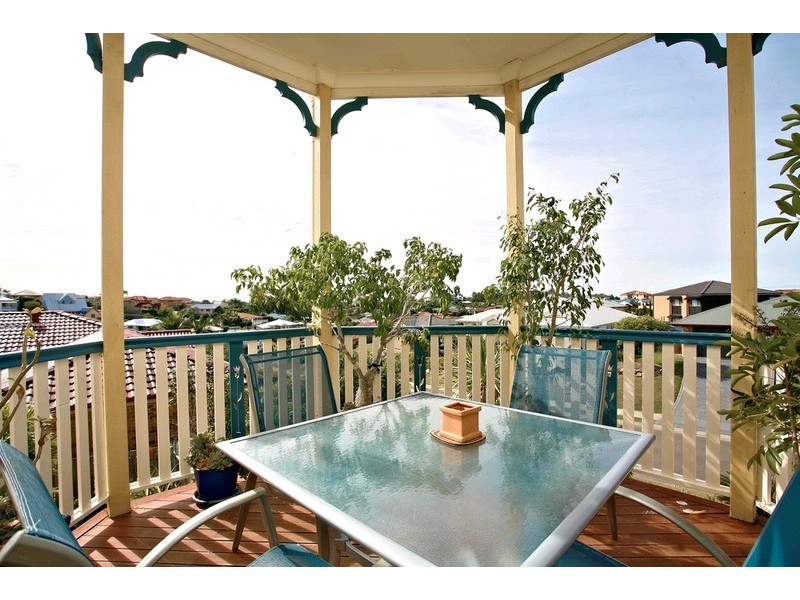 112 Saraband Drive, Eatons Hill QLD 4037