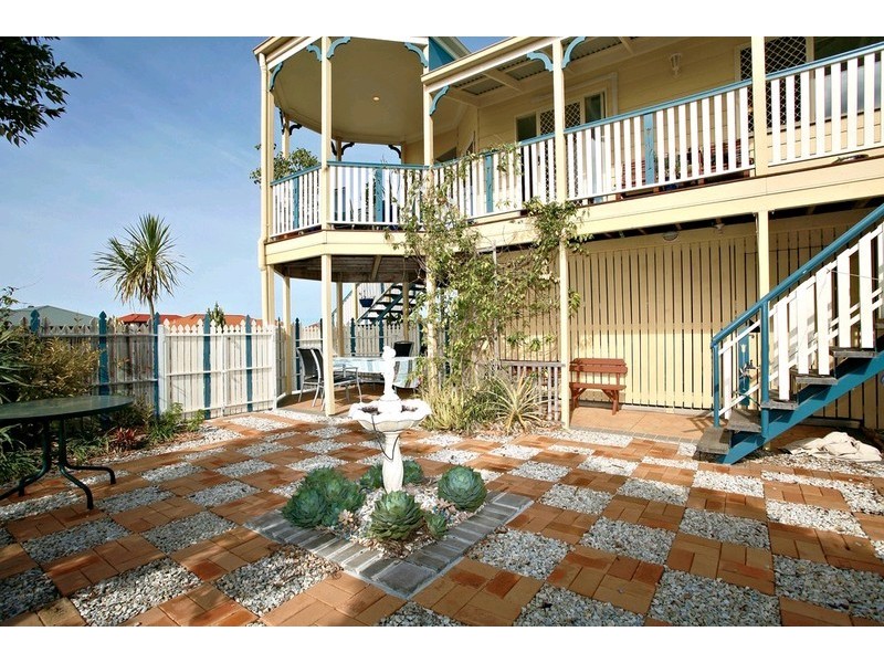 112 Saraband Drive, Eatons Hill QLD 4037