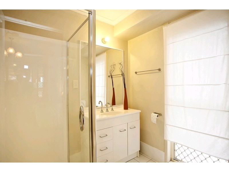 25 Atoll Crescent, Eatons Hill QLD 4037