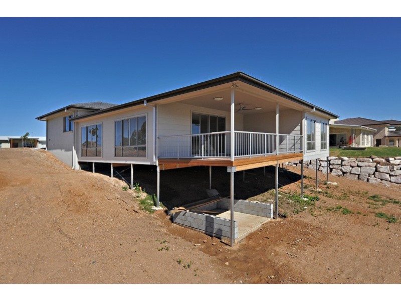 82 Corvus Drive, Cashmere QLD 4500