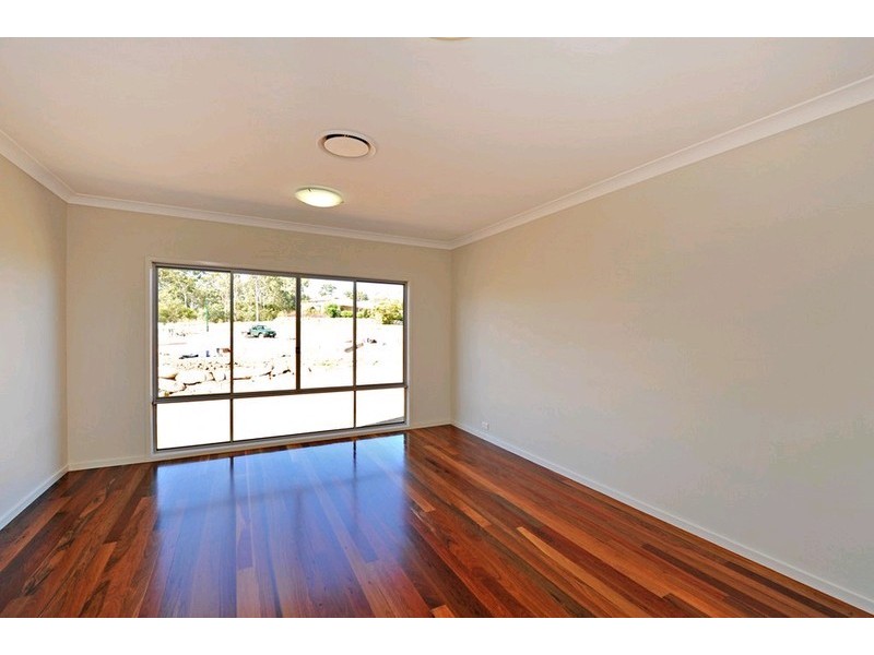 82 Corvus Drive, Cashmere QLD 4500