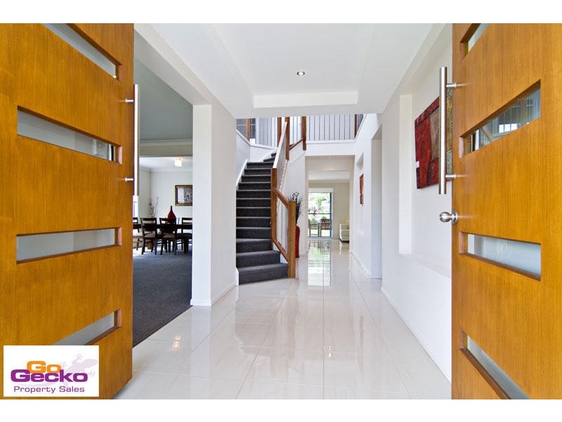 3 Trevor Place, Cashmere QLD 4500