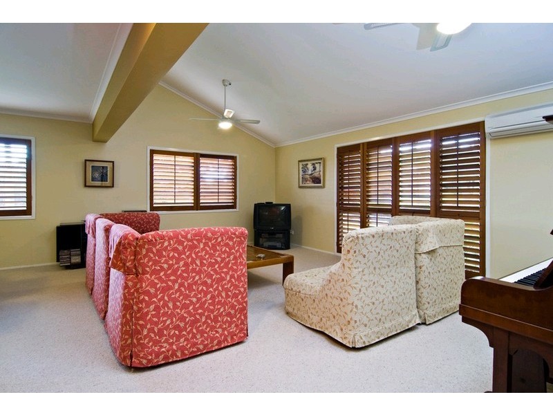 30 Pegasus Avenue, Eatons Hill QLD 4037