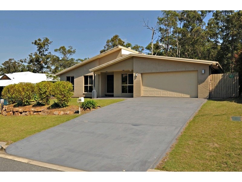 27 Talisman Court, Eatons Hill QLD 4037