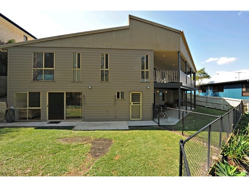 27 Talisman Court, Eatons Hill QLD 4037