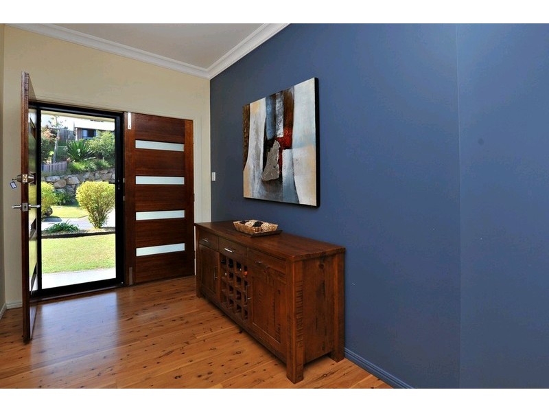 27 Talisman Court, Eatons Hill QLD 4037