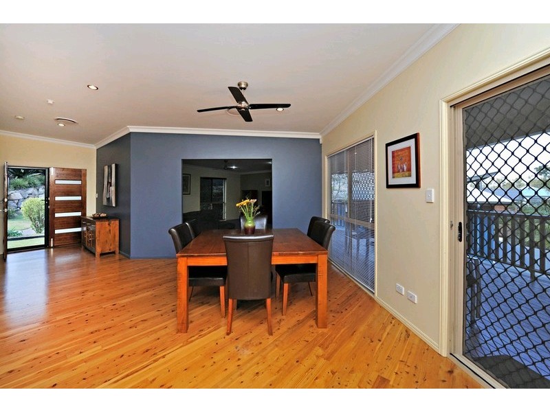 27 Talisman Court, Eatons Hill QLD 4037