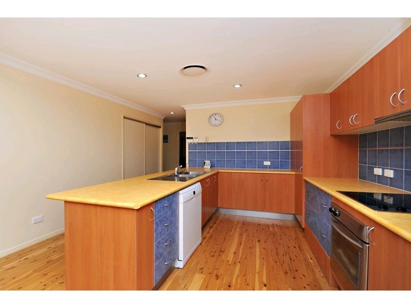 27 Talisman Court, Eatons Hill QLD 4037