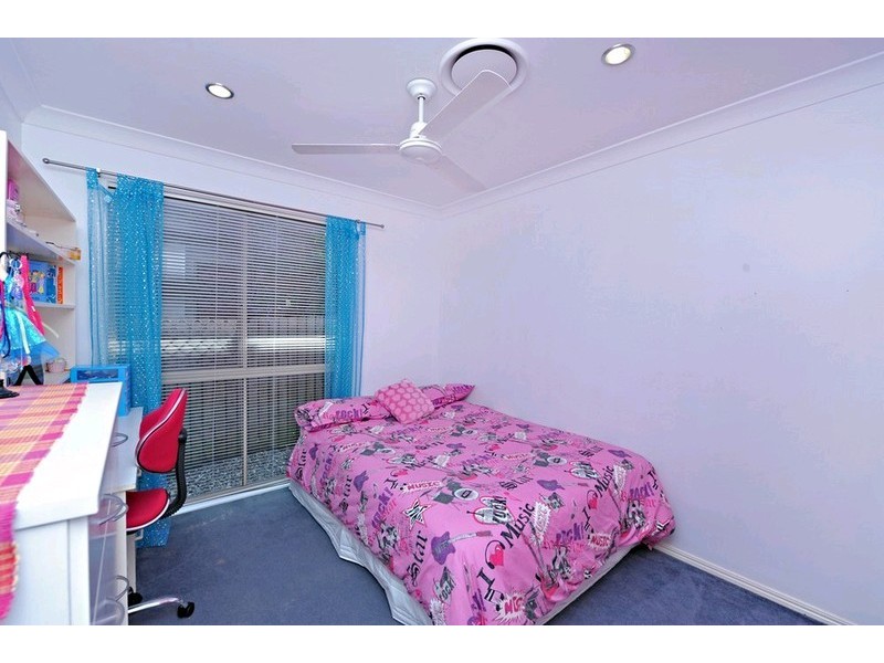 27 Talisman Court, Eatons Hill QLD 4037