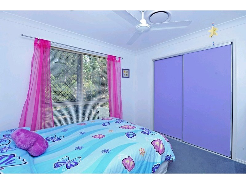 27 Talisman Court, Eatons Hill QLD 4037