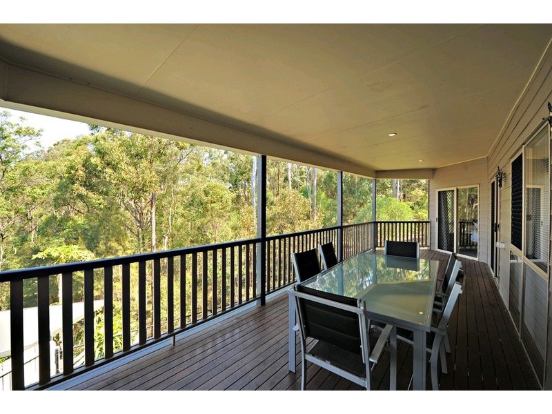 27 Talisman Court, Eatons Hill QLD 4037