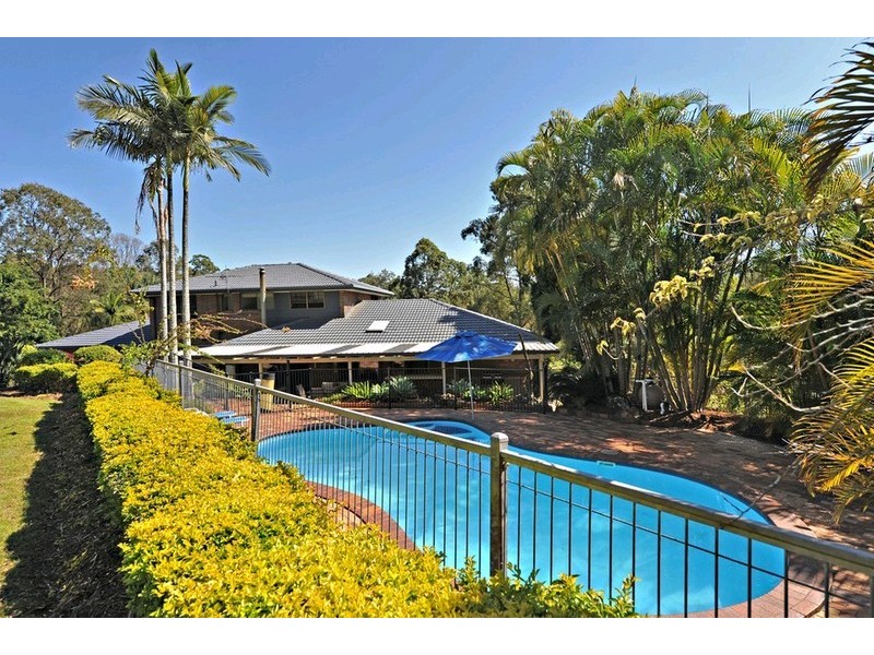 11 Barker Street, Cashmere QLD 4500