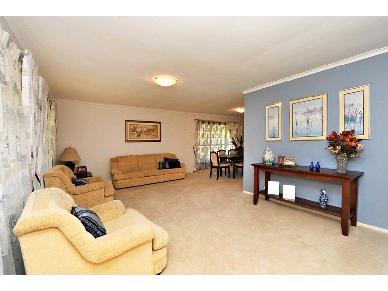 11 Barker Street, Cashmere QLD 4500