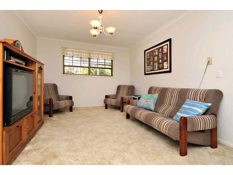 11 Barker Street, Cashmere QLD 4500