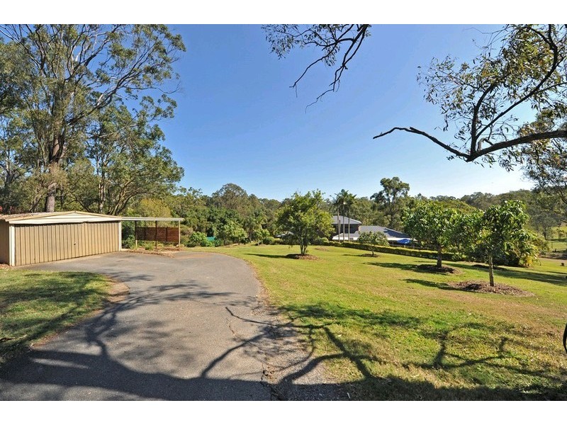 11 Barker Street, Cashmere QLD 4500