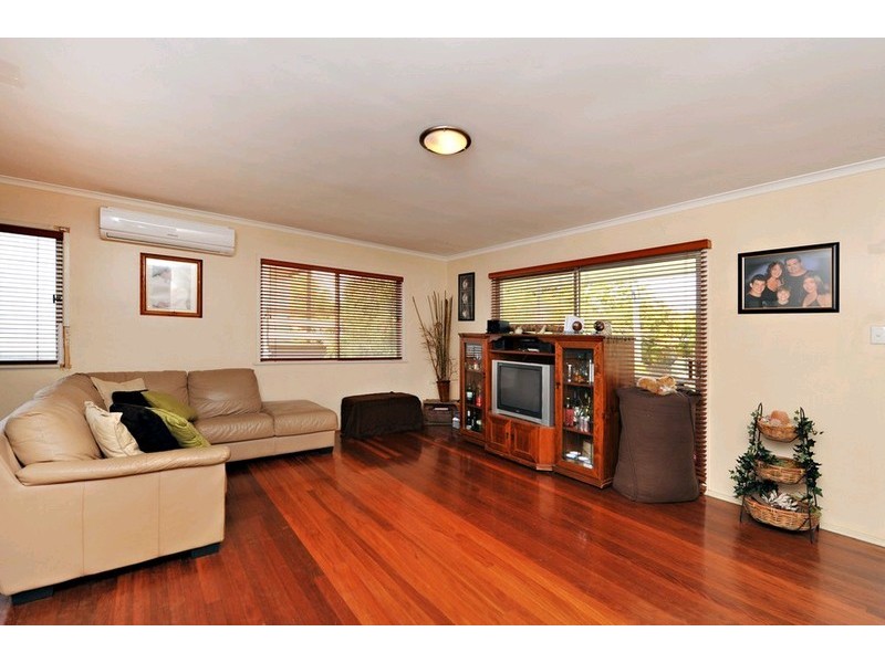 26 Crofty Street, Albany Creek QLD 4035