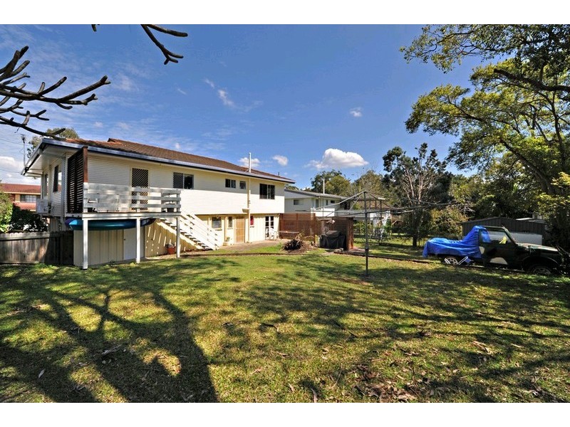 26 Crofty Street, Albany Creek QLD 4035