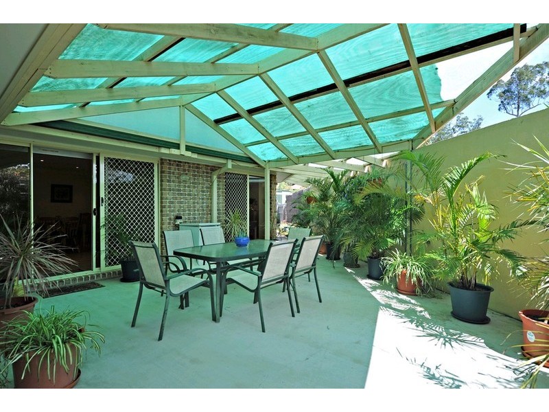 10 Arianna Close, Eatons Hill QLD 4037