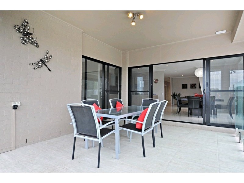 43 Bunya Crossing Road, Eatons Hill QLD 4037